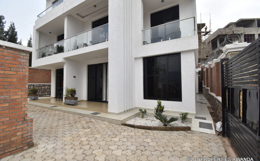 Rebero kigali big house for rent plut properties (10)