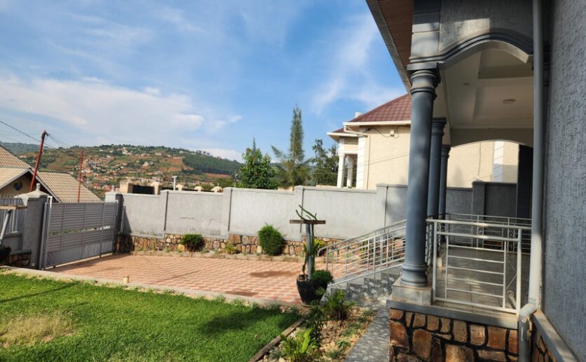 House for sale in Kimironko plut properties (1)