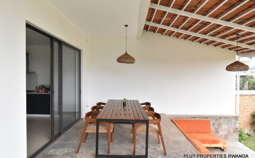 Modern furnished apartment in Kacyiru Kigali plut properties (10)