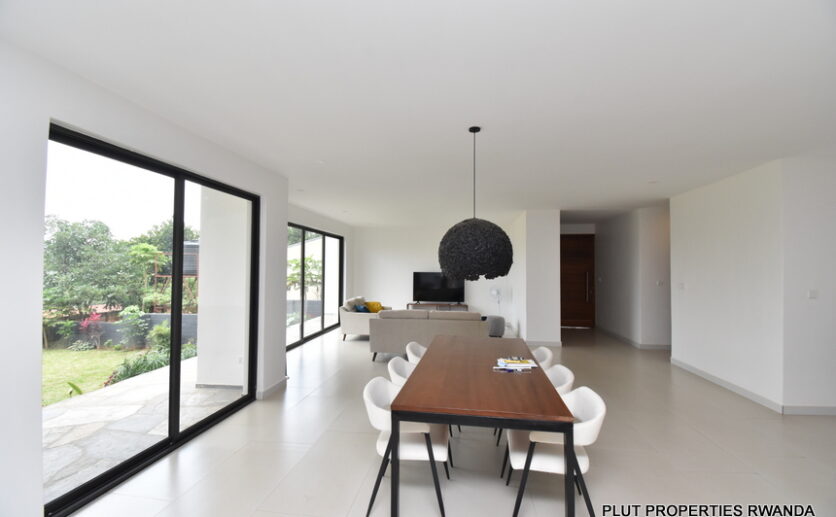 Modern furnished apartment in Kacyiru Kigali plut properties (6)