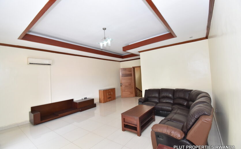 House for rent in Gacuriro Kigali plut properties (1)