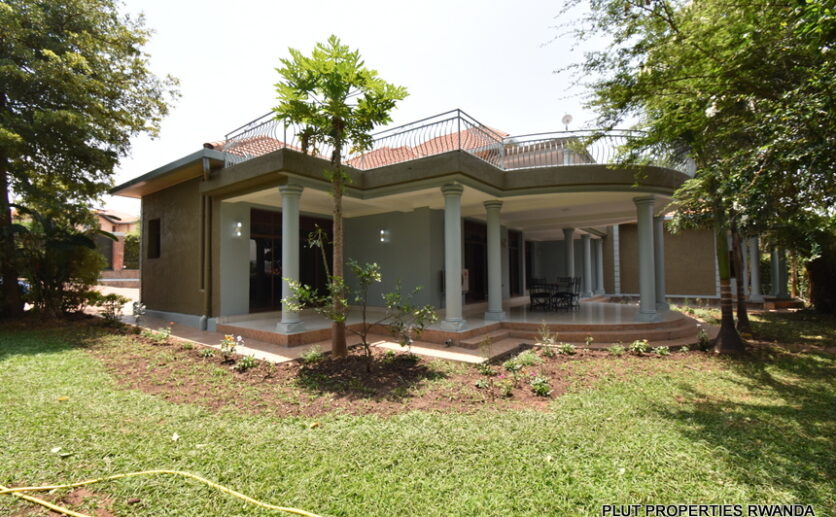 House for rent in Gacuriro Kigali plut properties (5)