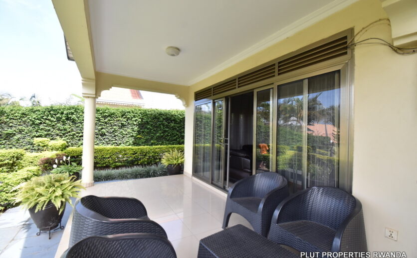 House for rent in Gacuriro plut properties (2)