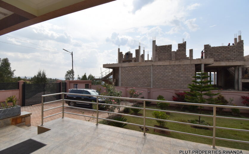 Rebero Villa for rent plut properties (1)