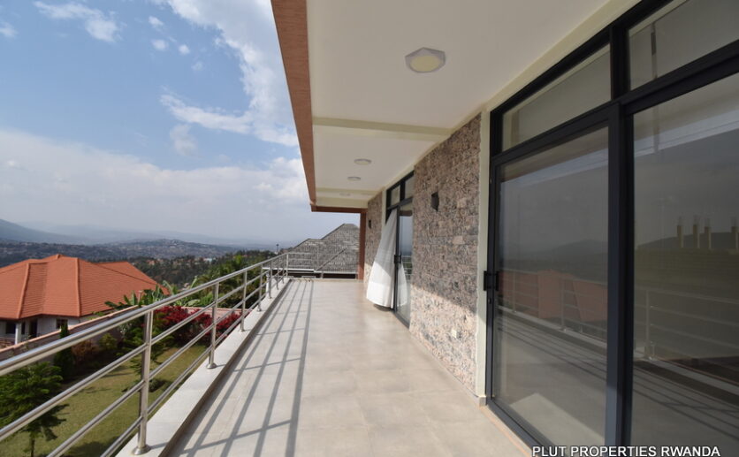 Rebero Villa for rent plut properties (18)