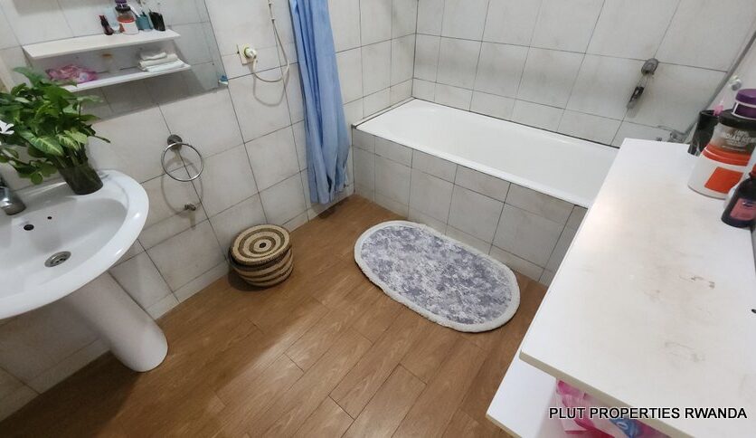 Beautiful house fir rent in Kiyovu plut properties (4)