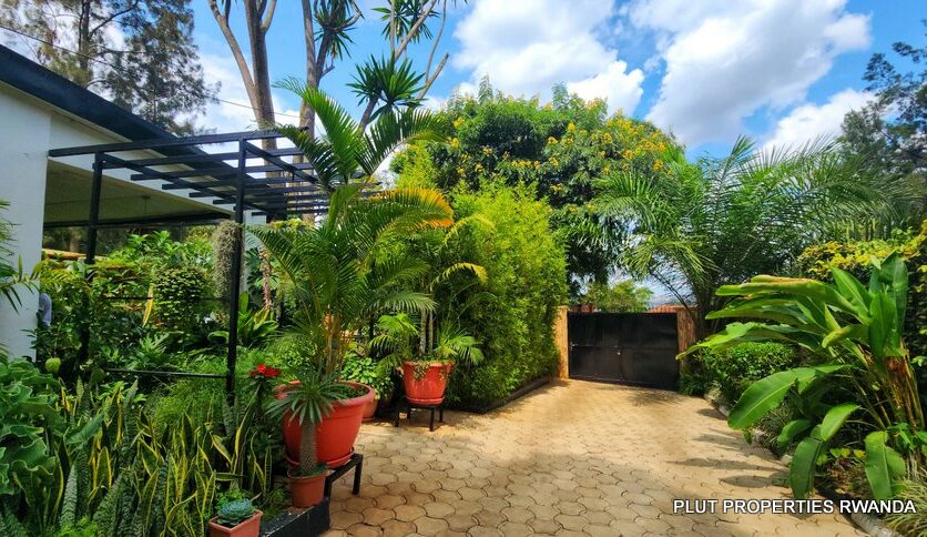Beautiful house fir rent in Kiyovu plut properties (8)
