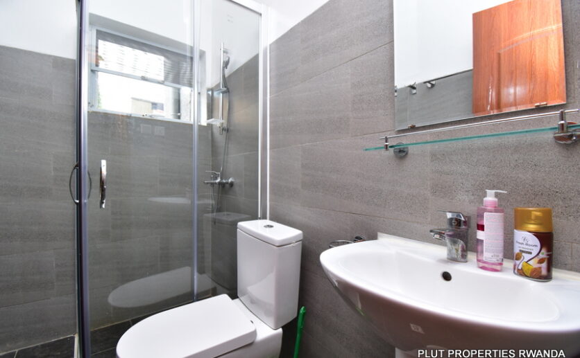 Beautiful house for rent in Nyarutarama plut properties (2)