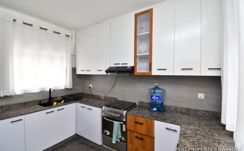 Beautiful house for rent in Nyarutarama plut properties (3)