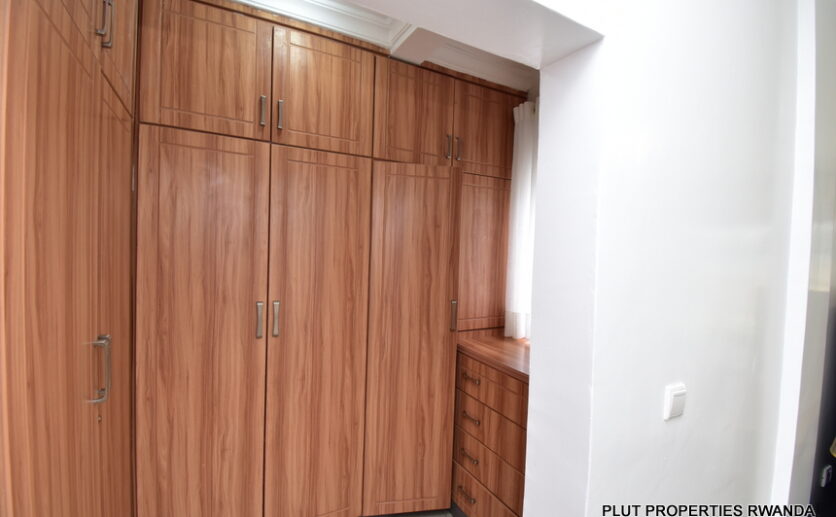 Beautiful house for rent in Nyarutarama plut properties (6)