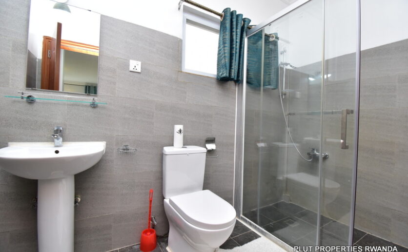 Beautiful house for rent in Nyarutarama plut properties (7)