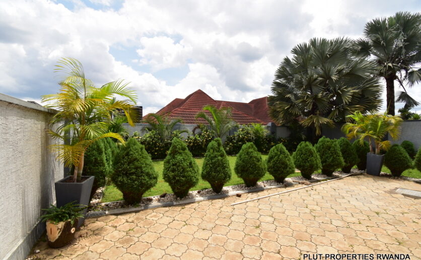 Furnished house for rent in Kibagabaga plut properties (16)