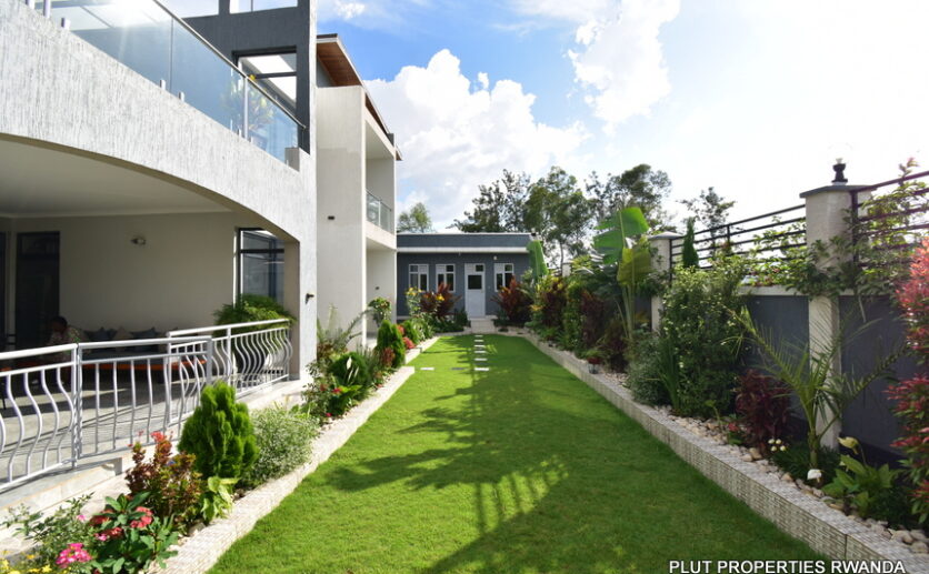 Gacuriro Kigali House for rent plut properties (13)