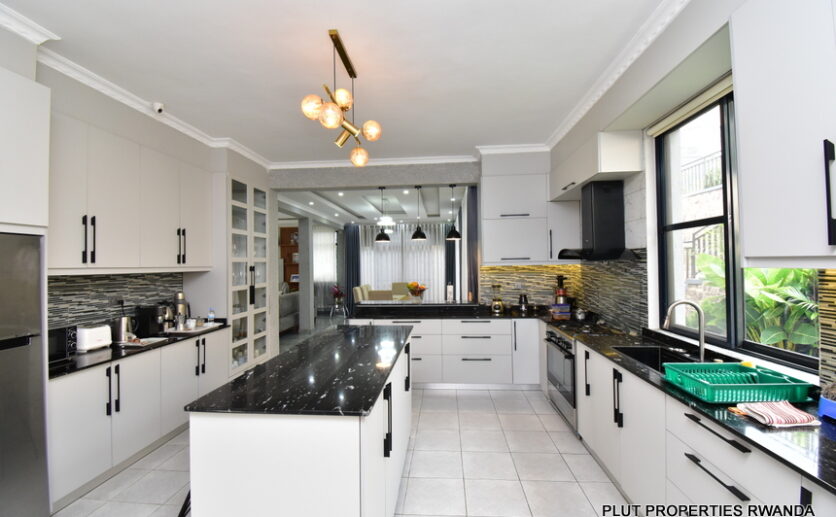 Gacuriro Kigali House for rent plut properties (2)