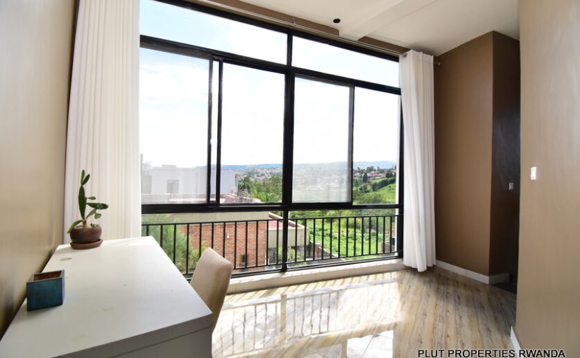 House for rent in Gacuriro plut properties (1)