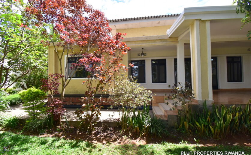 Houses for rent in Kiyovu plut properties (6)