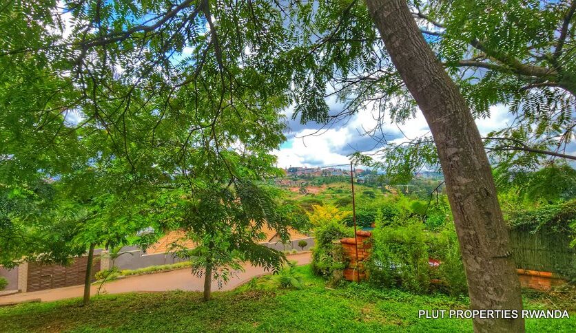Land for sale in Kibagabaga plut properties (2)