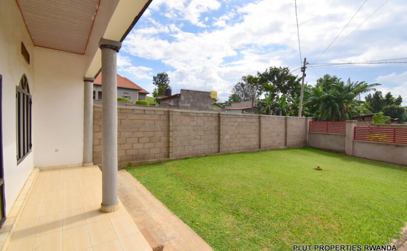 House for rent in Kanombe plut properties (1)