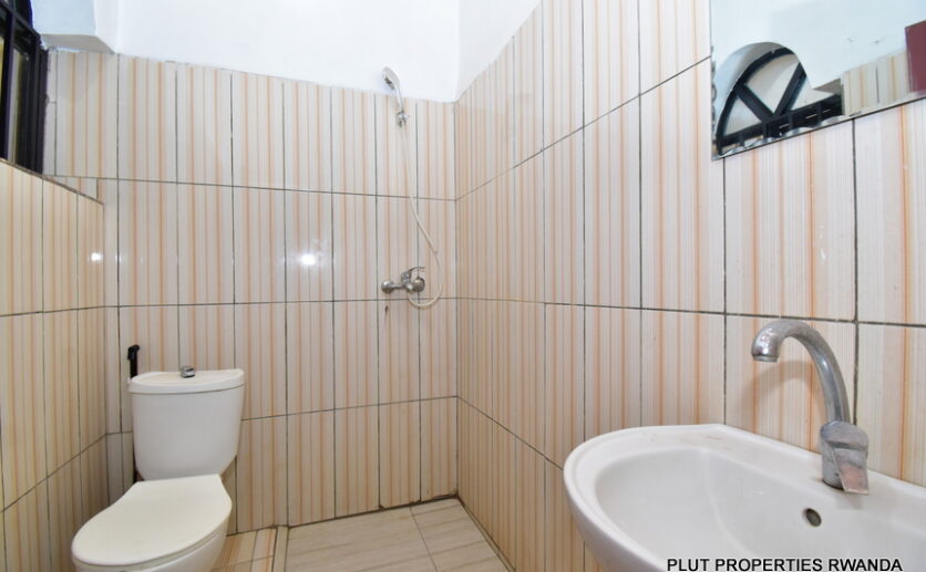 House for rent in Kanombe plut properties (10)