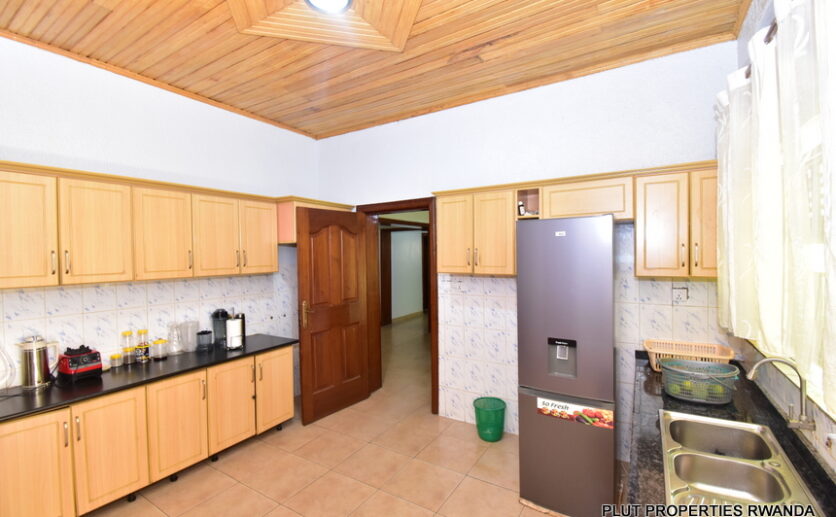 House for rent in Kibagabaga plut properties (5)