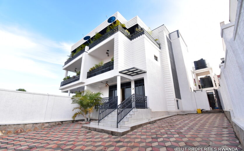 House for rent in Kicukiro plut properties (8)