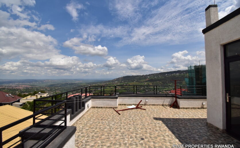 House for rent in Rebero plut properties (6)