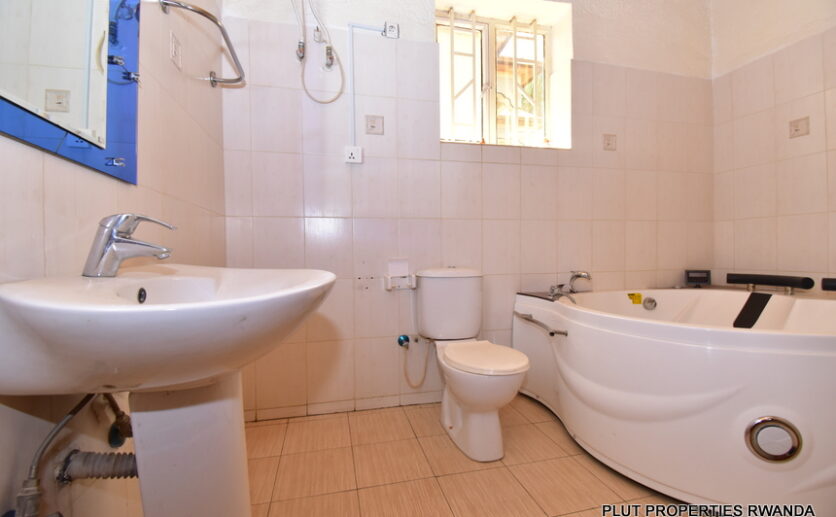 Kigali Kibagabaga house for rent plut properties (8)