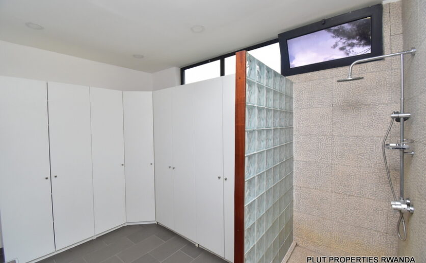 Kiyovu Kigali apartment for rent plut properties (9)