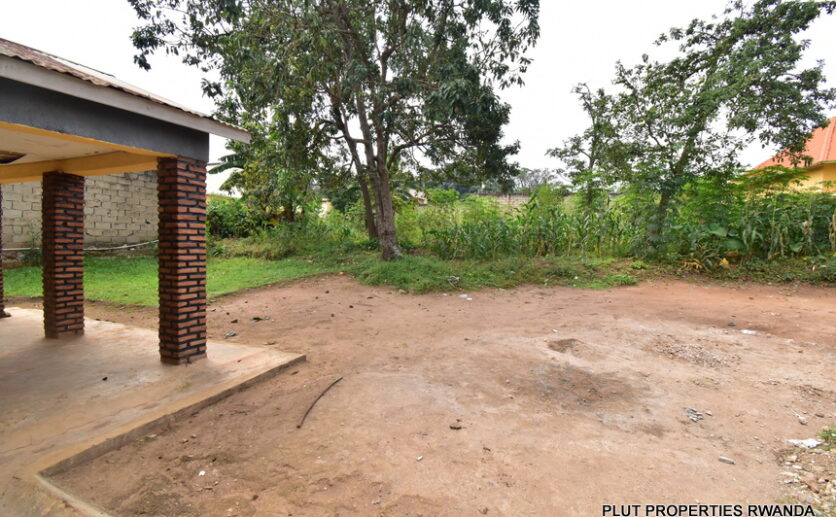 Big land for sale in Kinyinya plut properties (5)