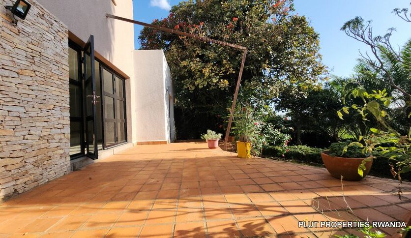 Rebero house for rent plut properties (8)
