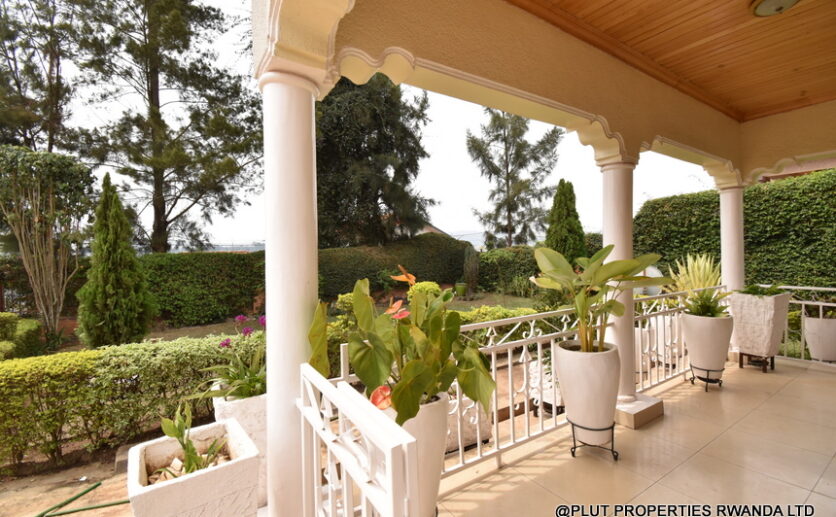 4 bedrooms house for sale in Kibagabaga plut properties (3)