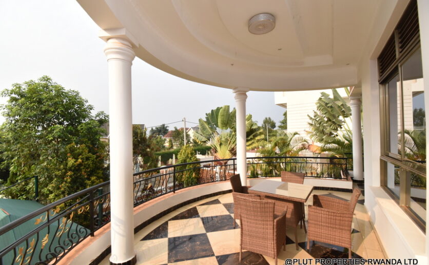 5 big rooms for rent in Kigali plut properties (11)