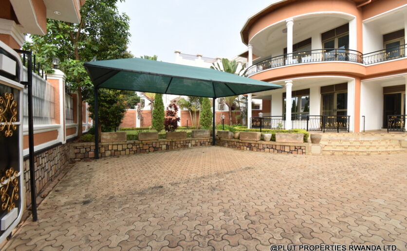 5 big rooms for rent in Kigali plut properties (14)