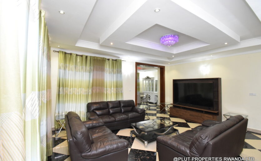 5 big rooms for rent in Kigali plut properties (3)