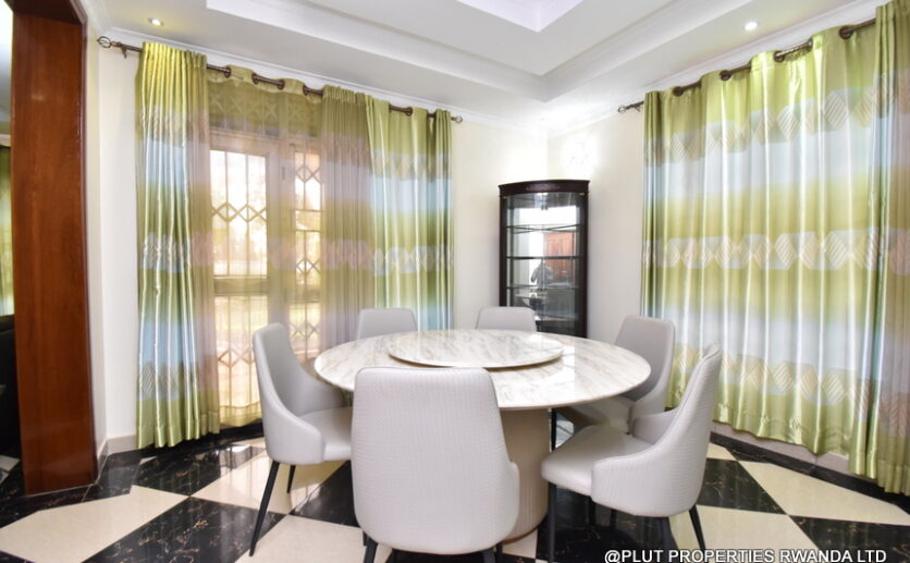 5 big rooms for rent in Kigali plut properties (4)