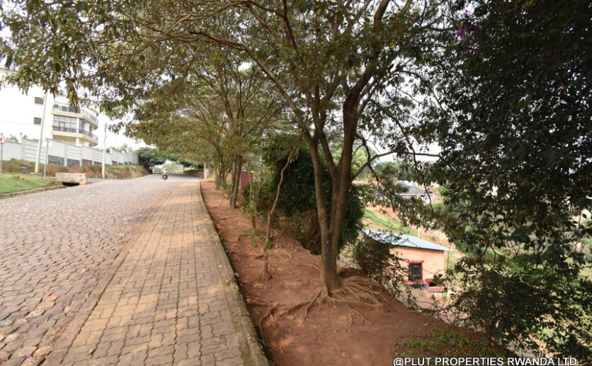 Buy land in Kacyiru plut properties (2)