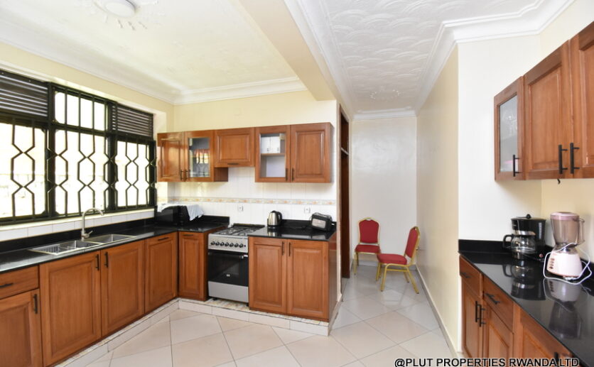 Family house for rent in Kibagabaga plut properties (2)