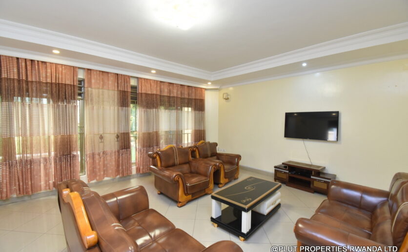 House for rent in Kigali plut properties (1)