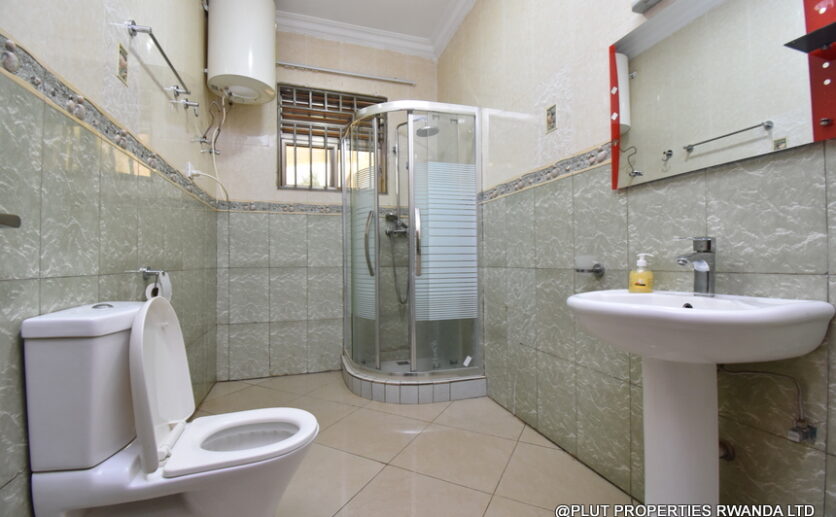 House for rent in Kigali plut properties (5)