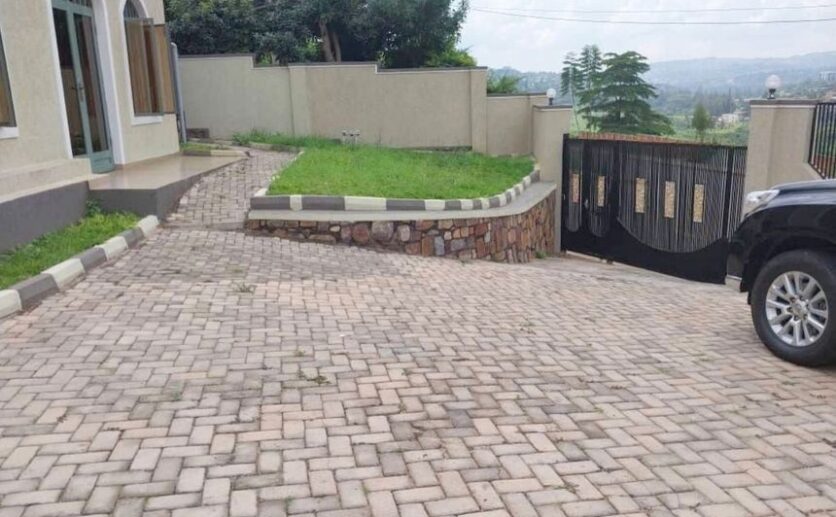 Kacyiru plot for sale plut properties (2)