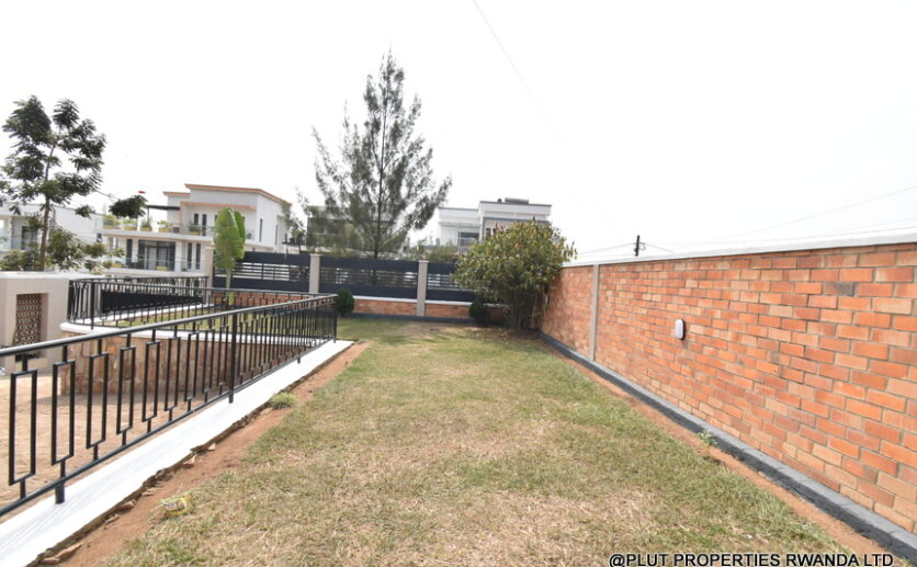 Unfurnished house in Kibagabaga plut properties (5)