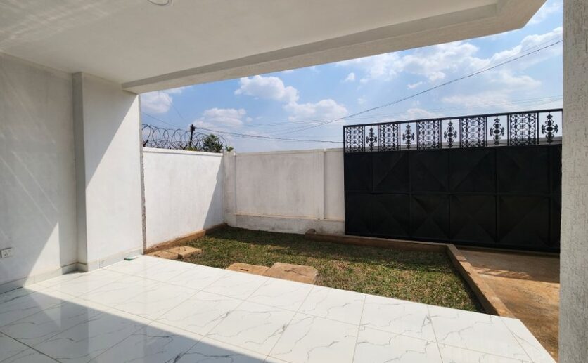 WhatsApp Image 2025-08-14 at 13.41.03_1057ce9c