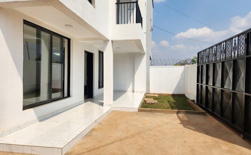 WhatsApp Image 2025-08-14 at 13.41.03_d4cc660e