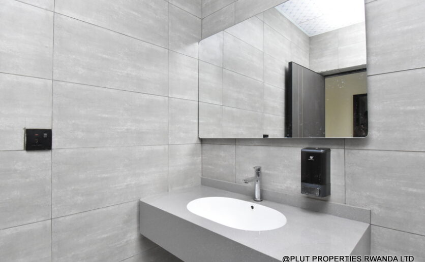 commercial space for rent in Kacyiru kigali plut properties (13)