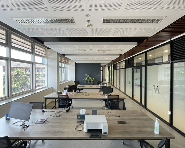 space for rent in city town center plut properties (3)