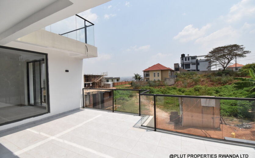 unfurnished house for rent in Rusororo plut properties (6)
