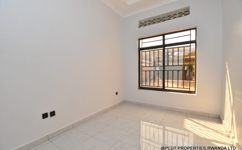 4 Big bedroom house for sale in Kanombe plut properties (10)
