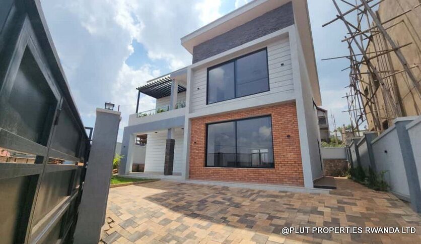 Beautiful house for rent in Rebero plut properties (15)