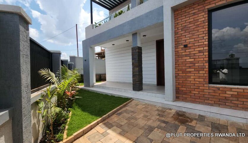 Beautiful house for rent in Rebero plut properties (17)