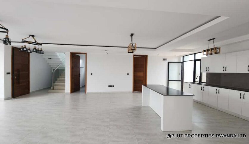 Beautiful house for rent in Rebero plut properties (19)